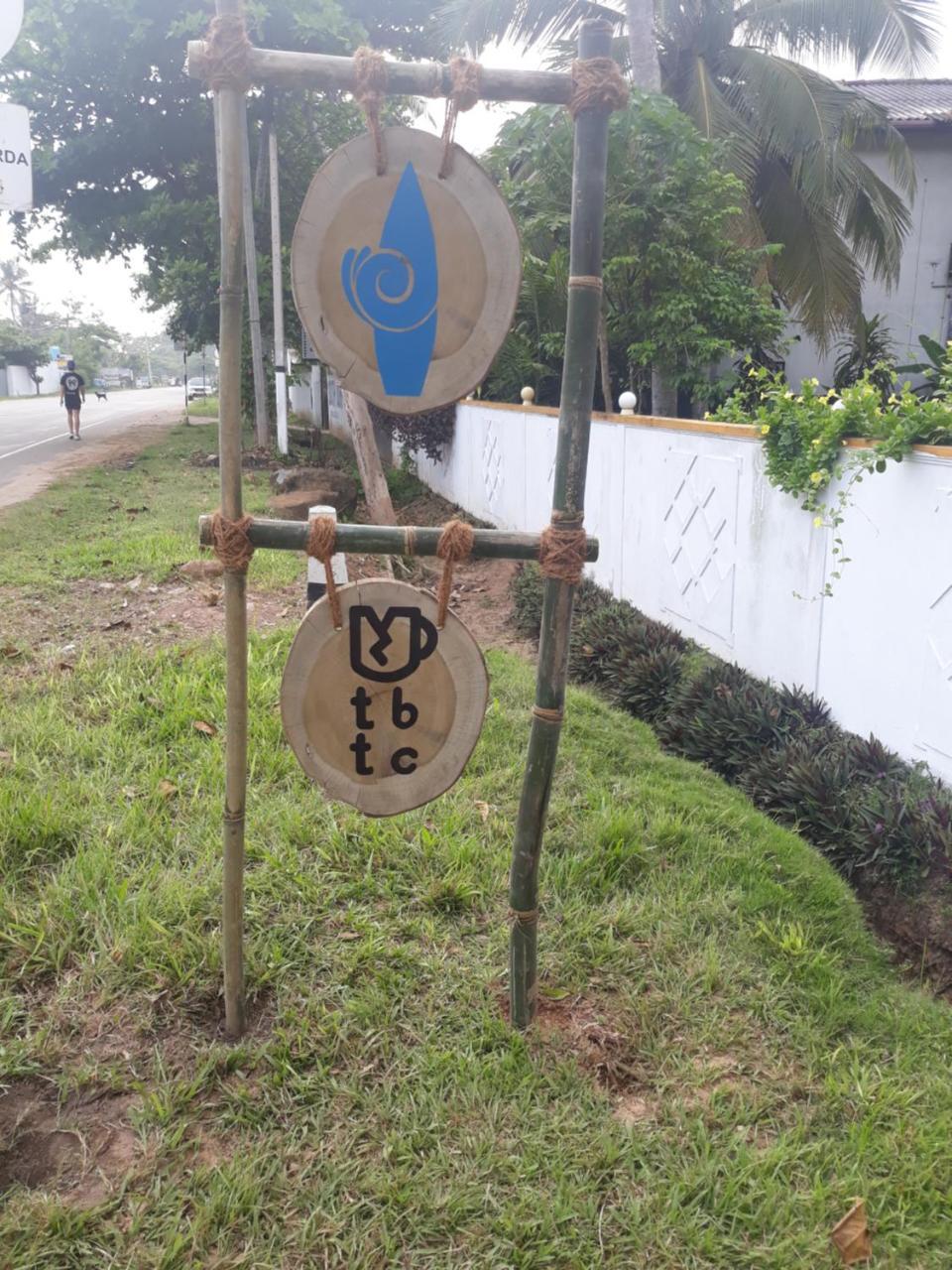 Coco Hostels - เวลิกามา ภายนอก รูปภาพ