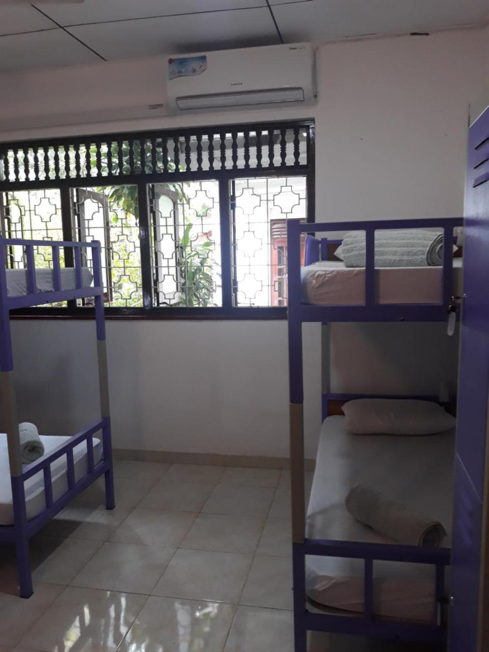Coco Hostels - เวลิกามา ภายนอก รูปภาพ