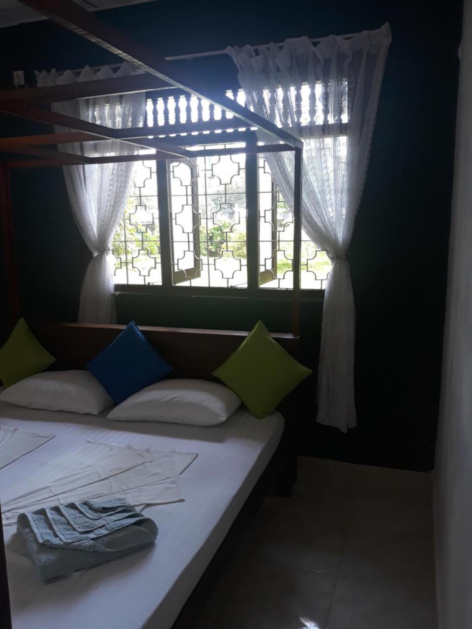 Coco Hostels - เวลิกามา ภายนอก รูปภาพ