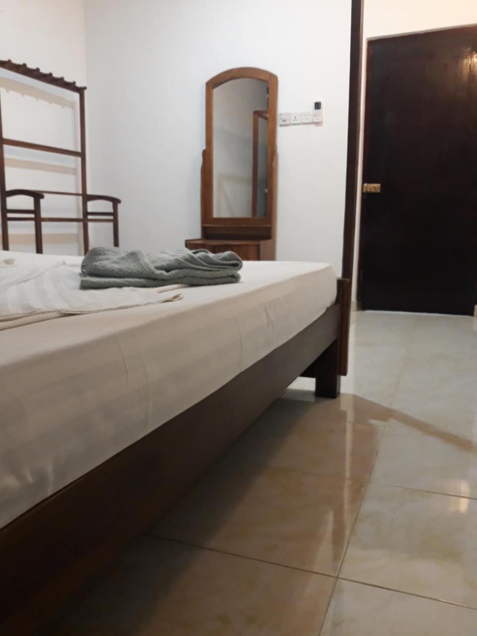 Coco Hostels - เวลิกามา ภายนอก รูปภาพ
