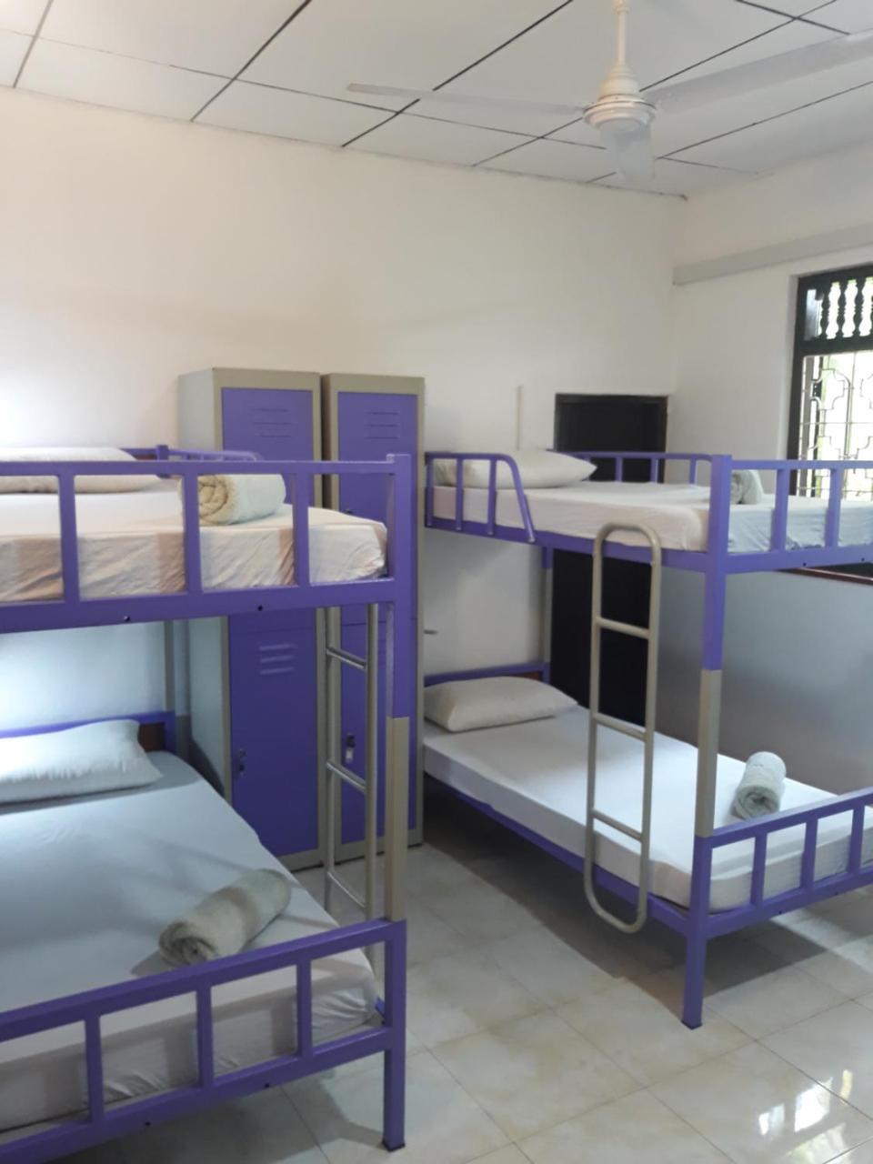 Coco Hostels - เวลิกามา ภายนอก รูปภาพ