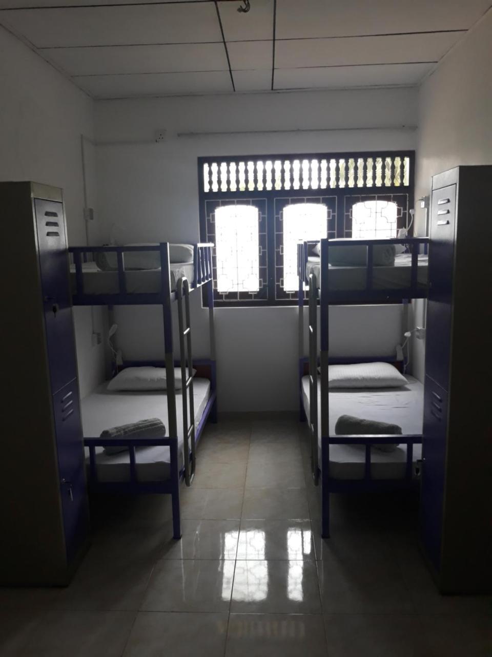Coco Hostels - เวลิกามา ภายนอก รูปภาพ