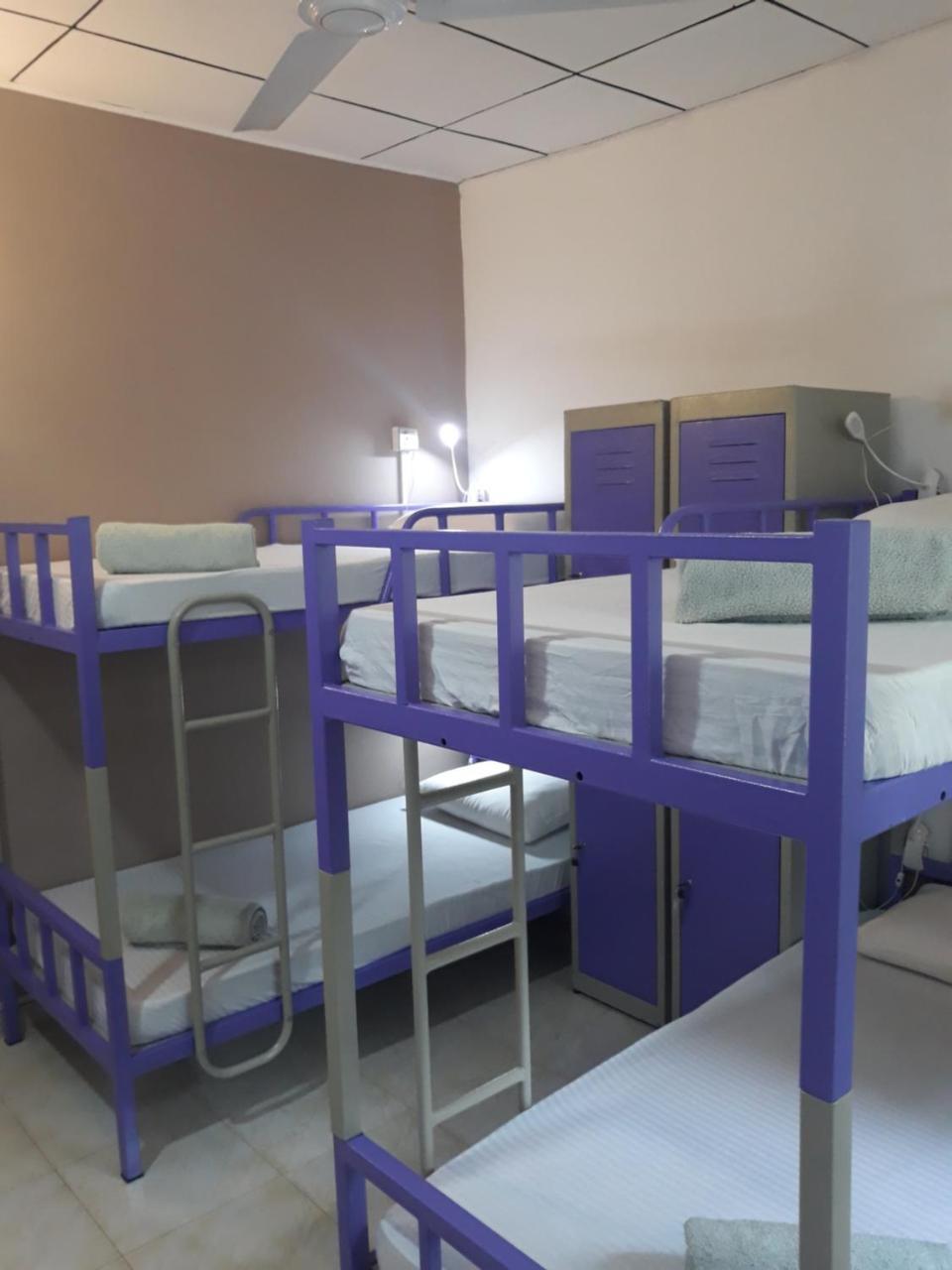 Coco Hostels - เวลิกามา ภายนอก รูปภาพ